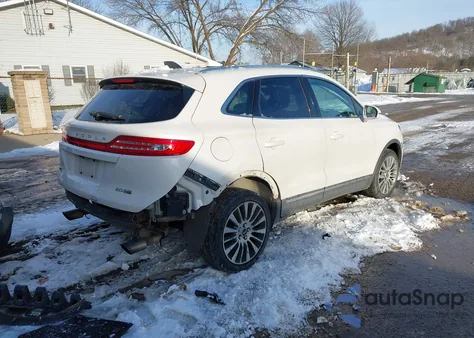 2016 Lincoln Mkc Reserve z USA, uszkodzony, nr VIN 5LMCJ3D97GUJ05490